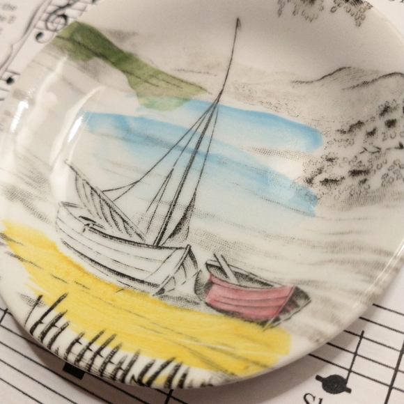WH Grindley Holiday miniature plate, boat, canoe theme - Picture 3 of 4